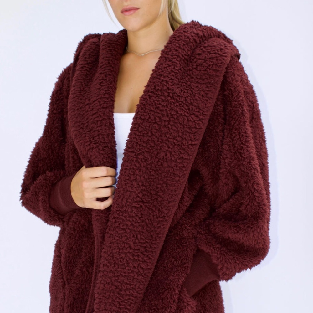 Nordic Beach Body Wrap in Chocolate Cherry